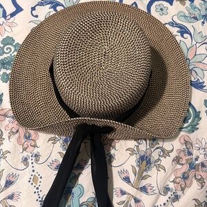 Nine West English style hat